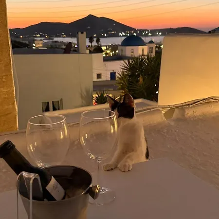 Renovated 100yo Cycladic In Center Of Casa de Férias