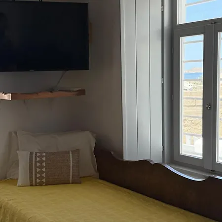 Casa de Férias Renovated 100yo Cycladic In Center Of